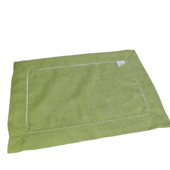 Green Placemats Set of 8 Polka Dot Border Machine Washable 12x17 Poliviscose New - Picture 4 of 10